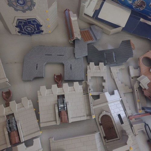 Playmobil Novelmore Fortress used, for 8 years old