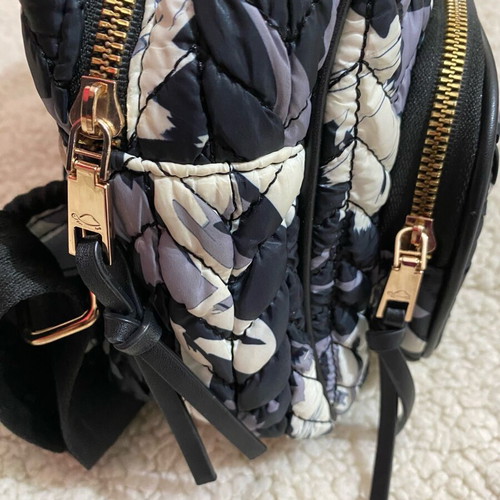 Carpisa backpack like new, white and black