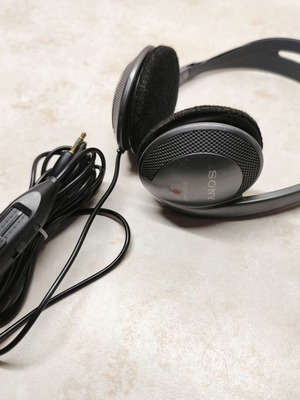 Sony MDR-401 Stereo Headphones used, vintage 90s wired