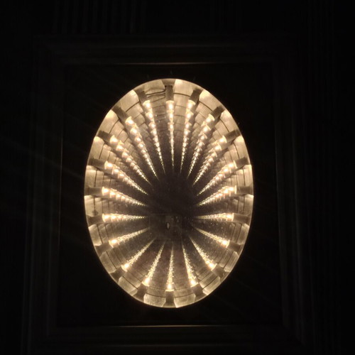 Mirror with illusion lights used, 36x31 cm