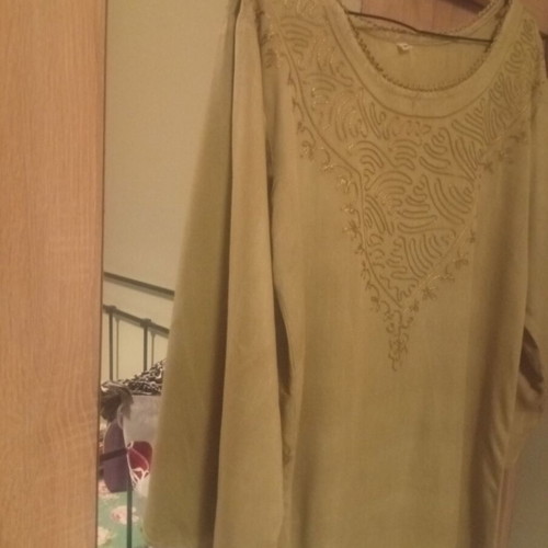 Caftan dress khaki-olive size M like new