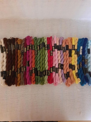 Κλωστές DMC κοτον περλέ 33 τεμάχια καινούργιο, διάφορα χρώματα