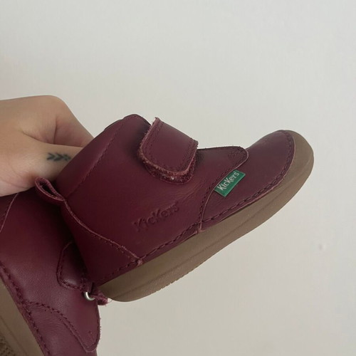Kickers toddler shoes burgundy size 20 like new