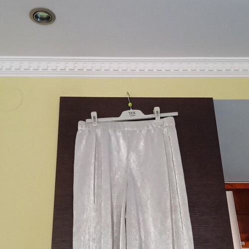 Zara 3/4 pants like new, metallic fabric, silver, size S
