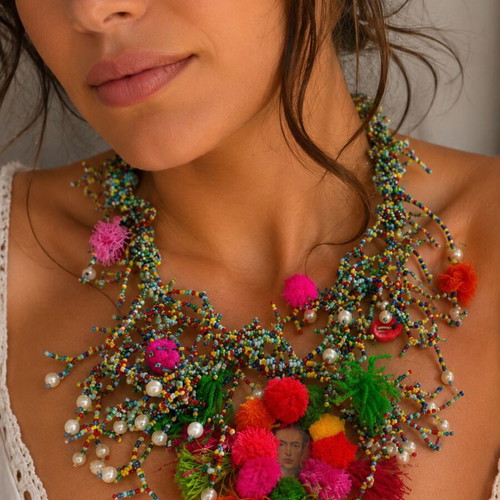 Viva La Frida handmade necklace Frida Italy Positano Antica Sartoria like new, multicolor