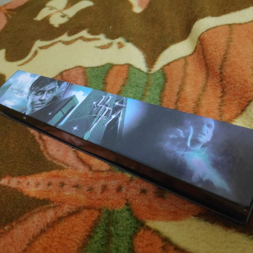 Harry Potter wand with Lord Voldemort collectible packaging