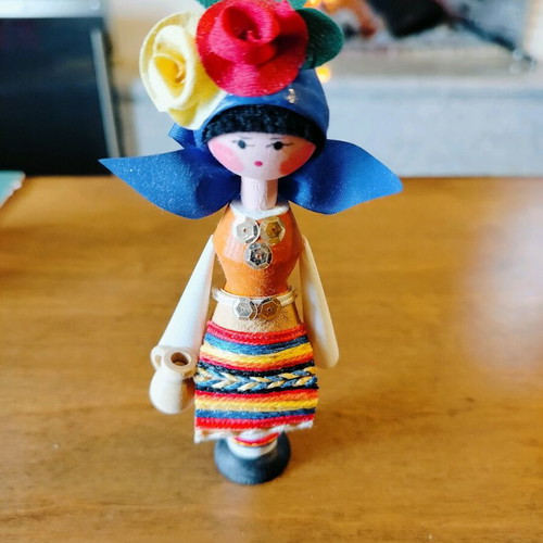 Collectible miniatures with traditional costumes like new