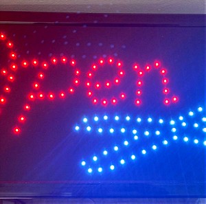 Πινακίδα Open κουρείου - κομμωτηρίου LED με Κίνηση Σε άριστη κατάσταση Τιμή 15 ευρώ