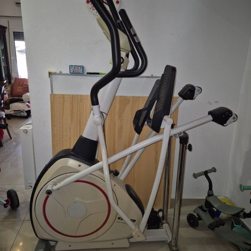 Kettler Skylon 1 elliptical trainer like new