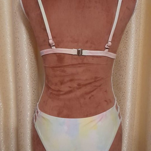 High-waisted bikini swimsuit like new, size M, multicolor
