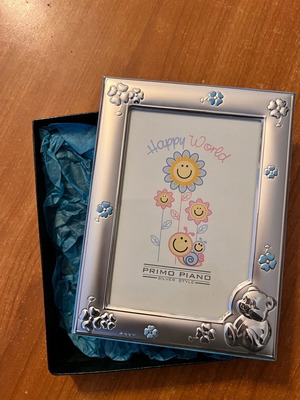 Ασημένια παιδική κορνίζα καινούρια 12cm x 17cm