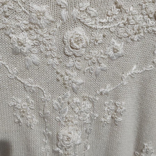 Paramour Exclusive knitted vintage blouse like new, beige with embroidery