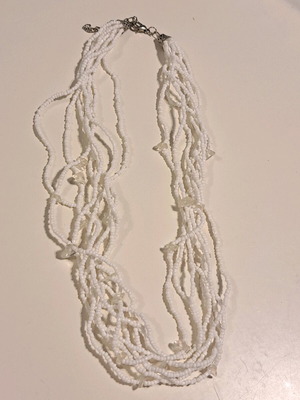 Jewelry (necklace)