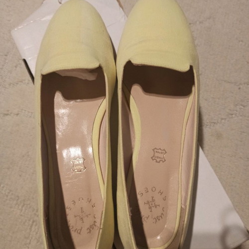 Suede moccasins like new, size 38, yellow