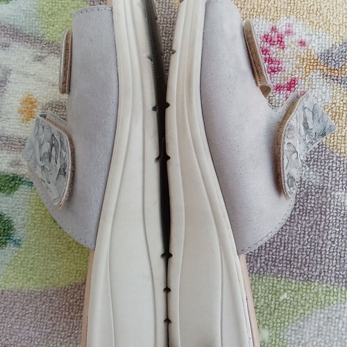 Just Anesis anatomical platform slippers like new, gray beige, size 41