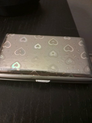 Status collection cigarette case for slim iridescent with hearts women's like new