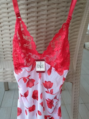 Women's tank top new with tag, size XL
