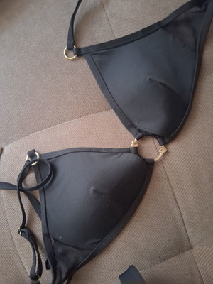 Black triangle bikini top with gold hearts like new, size M
