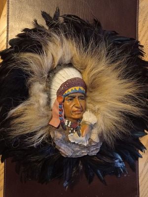 Διακοσμητικά κάδρα Ινδιάνος με γεράκι μεταχειρισμένα