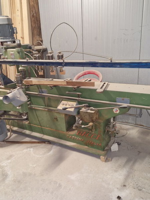 Planing machine used, debarker