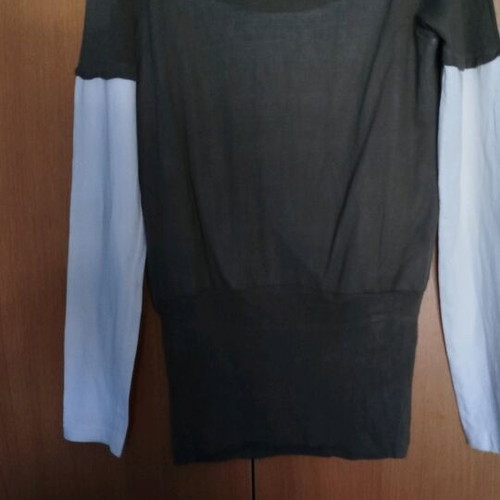Blouse brown and white like new, size M