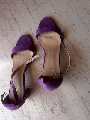 EXMA purple block heel pumps size 41 like new