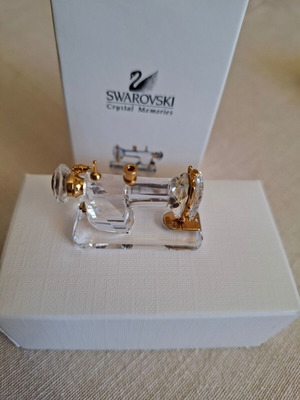 Swarovsky sewing machine new from the Classics collection