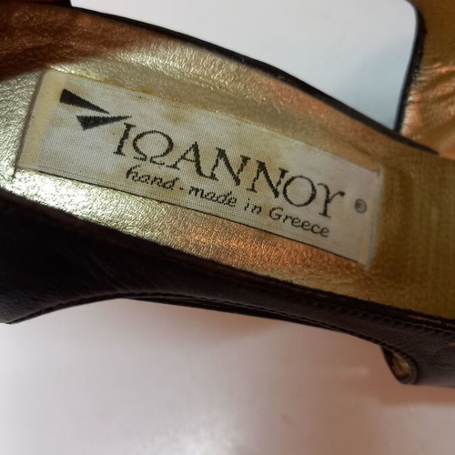 Women's leather pumps Ioannou black size 36 used, 7cm heel