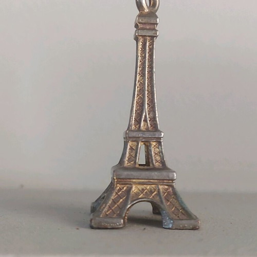 Eifel tower metal decorative used