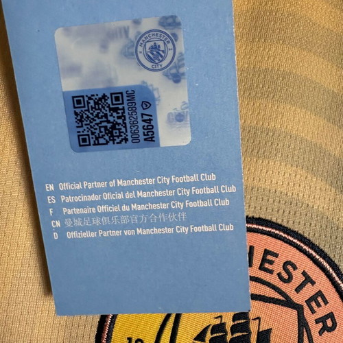 Manchester City Erling Haaland jersey size M 2024-25 fourth kit