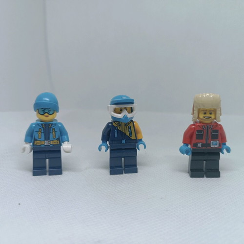Lego set 3 mountaineer figures like new