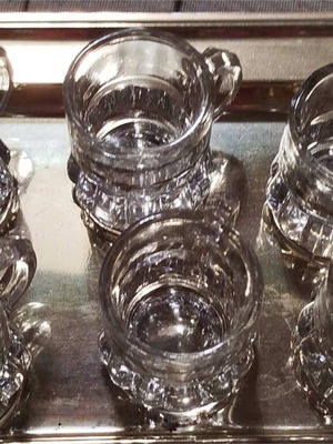 Shot glasses set of 6 like new with handles