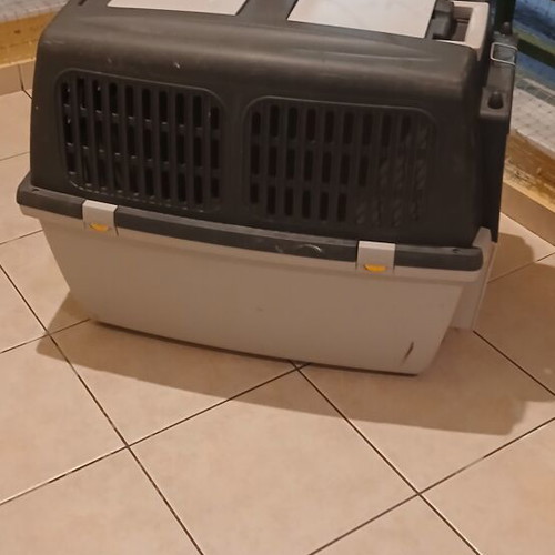 Gulliver No5 Dog Carrier used, suitable for medium and large dogs
