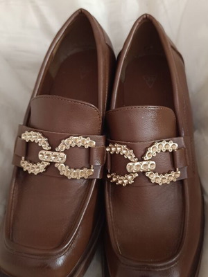 Loafers brown leather with rhinestone buckle like new, size 39