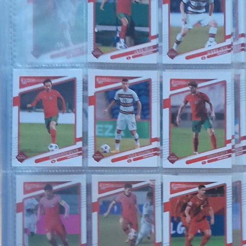 Donruss Soccer Road to Qatar 2021-2022 cards like new, 127 base and 44 inserts