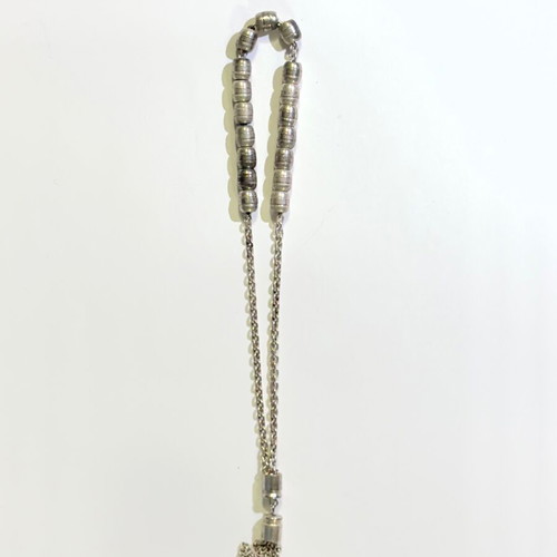 Metal worry beads used with chain minimal design