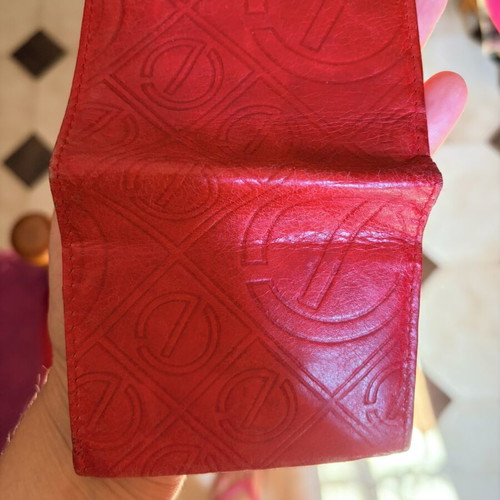 Red wallet used