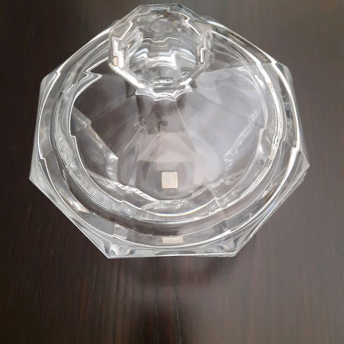 Glass fondant dish for chocolates used