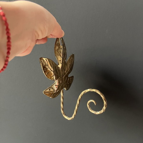 Vintage Brass Curtain Tieback and Wall Hook Leaf Design like new