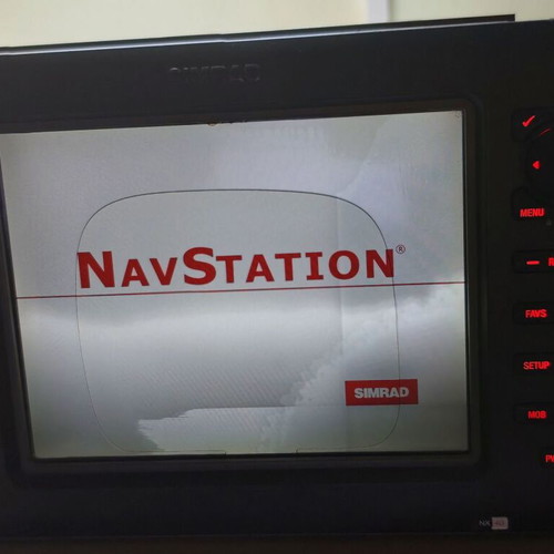 Simrad NX40 Navistation used, screen needs replacement, for parts