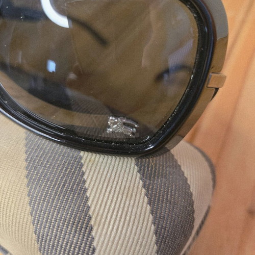 Burberry women's sunglasses BE4160 like new, black