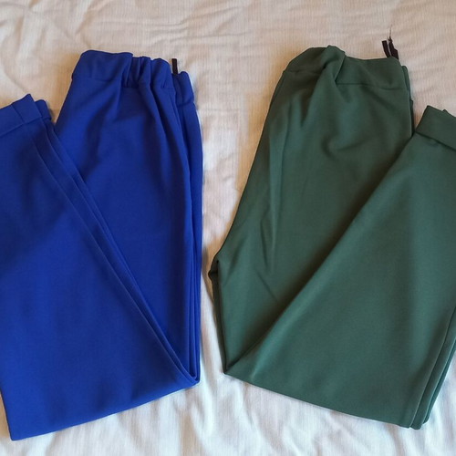 Pants used, pack of 2, size medium, blue and green