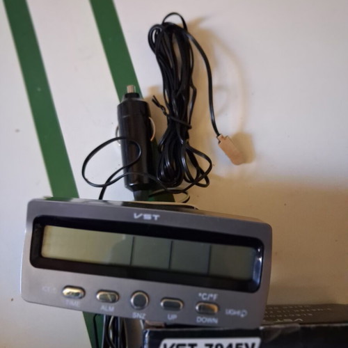VST-7045V Digital Car Clock with Thermometer and Voltmeter like new