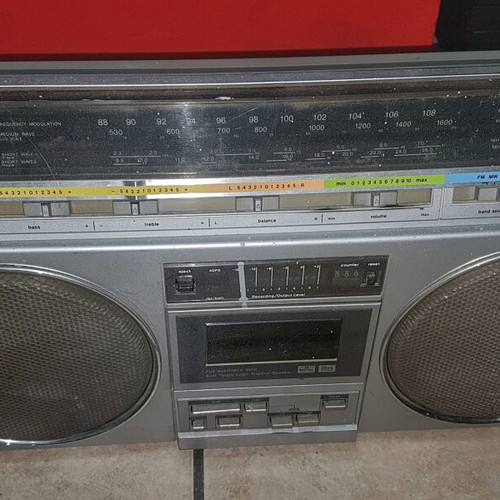 Vintage Japanese Boombox Silver ST777 used