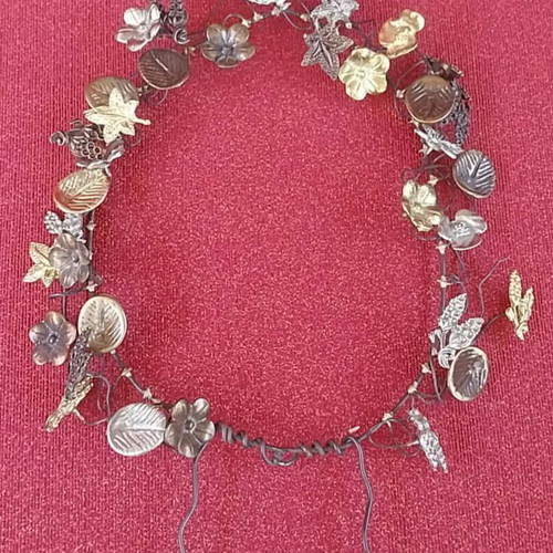 Handmade wreath with copper and bronze decoration like new