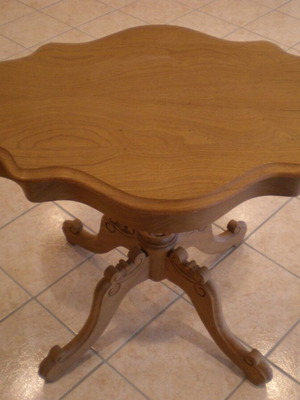 Handcrafted Venetian Oval Table (Giotsa) Made of Solid Mahogany New