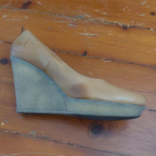 Wall Street leather pumps size 39 like new brown