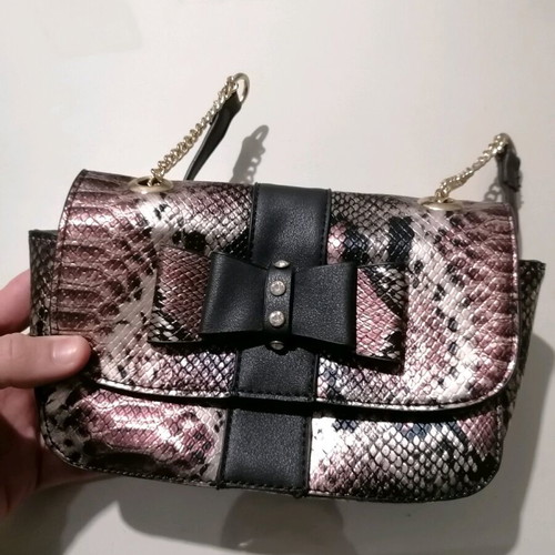 Women's bag like new, artistic design