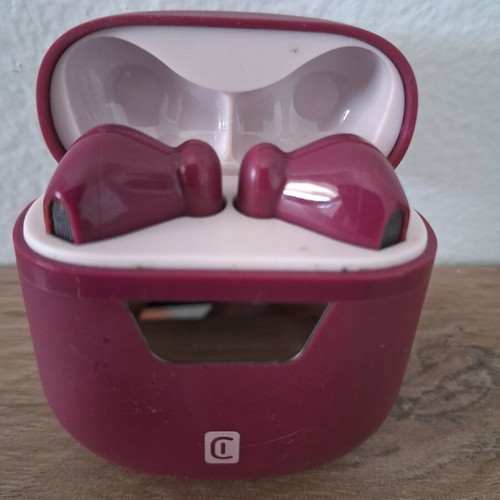 Cellularline earbuds like new