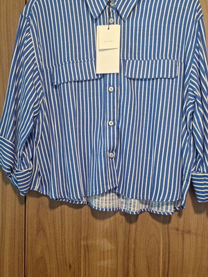 Zara λινό πουκάμισο small καινούργιο με 3/4 μανίκι και γυριστές μανσέτες